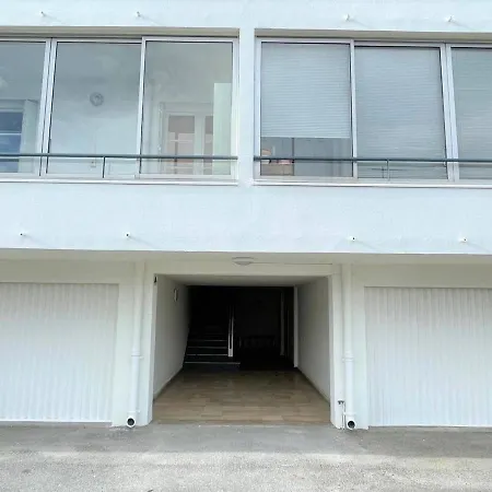 Apartment 2 Pieces Cabine Avec Parking Et Climatisation A Argeles-sur-mer, A 50m De La Mer - Fr-1-225-794 *