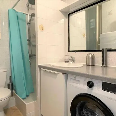 Apartment 2 Pieces Cabine Avec Parking Et Climatisation A Argeles-sur-mer, A 50m De La Mer - Fr-1-225-794