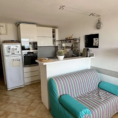 2 Pieces Cabine Avec Parking Et Climatisation A Argeles-sur-mer, A 50m De La Mer - Fr-1-225-794 Argeles-sur-Mer